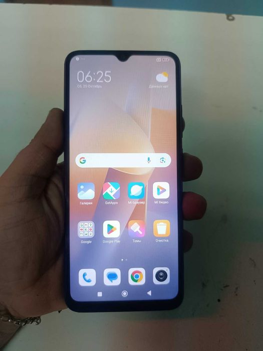 Продам смартфон Redmi 12C все работает, без трещин
