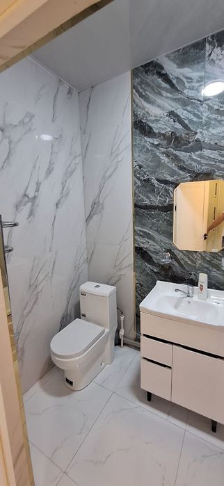 Юнусабад 8 квартал. Продается квартира 2/1/11