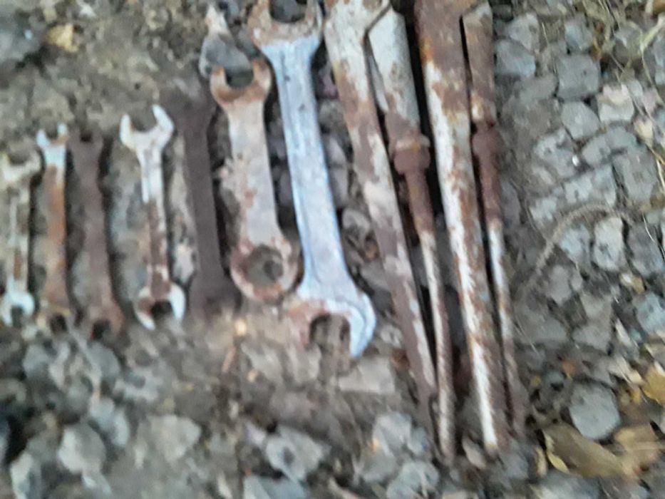 Инструменты  продаются