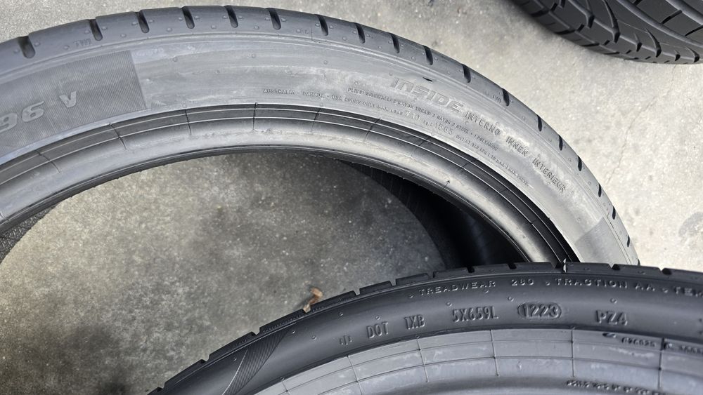 2 anvelope vară Pirelli 235/40/20 dot 2023