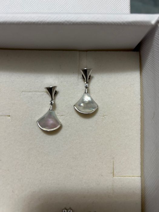 Продам серьги серебро Chopard