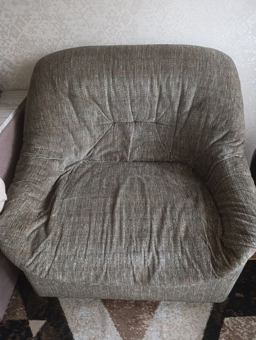 Даром диван и кресло