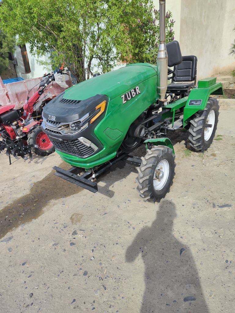 Zubr mini traktor