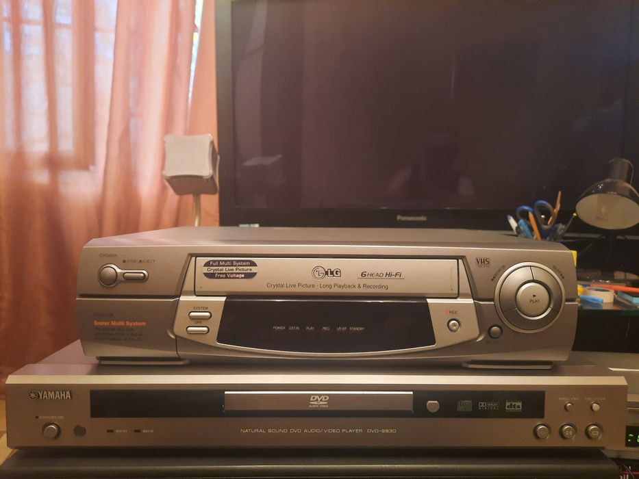 Видеомагнитофон LG BH762W STEREO