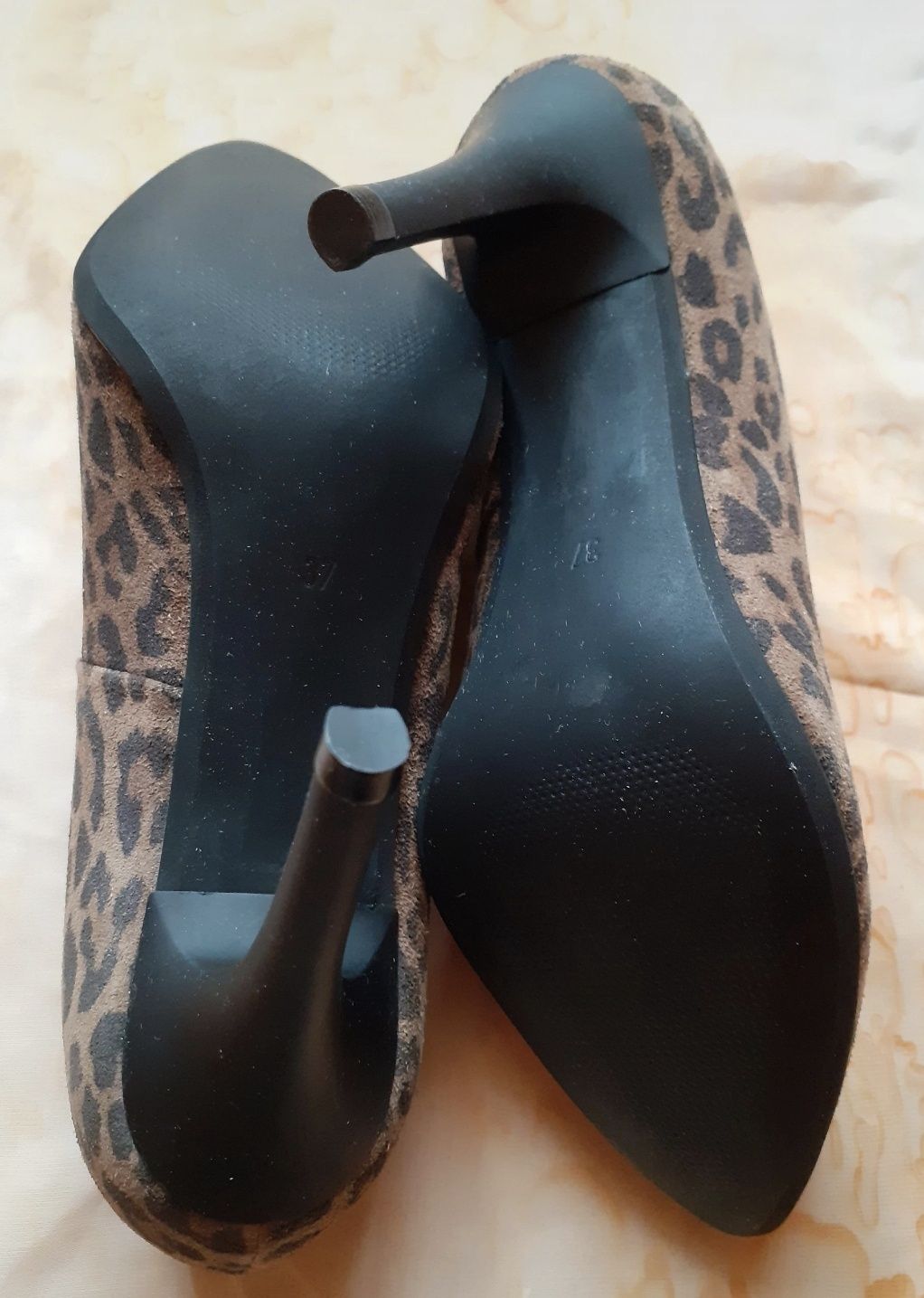 Pantofi noi stiletto, piele naturala, 37, Rizzoli