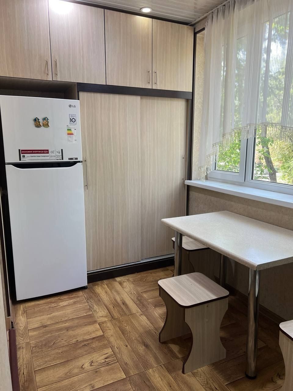 Продаётся квартира Чиланзар 5 квартал 2/2/4 кирпич 2Х6