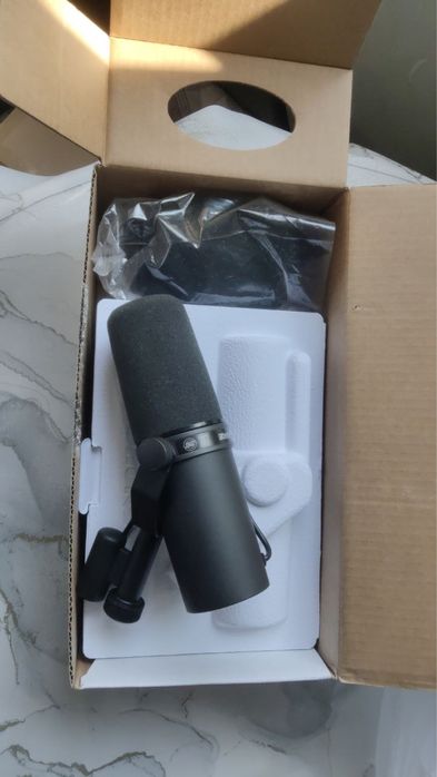 Студийный микрофон Shure SM7B