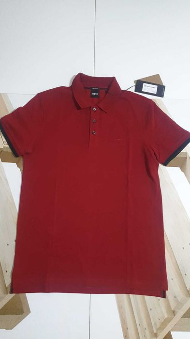 Vand tricou Hugo Boss masura S original nou cu eticheta