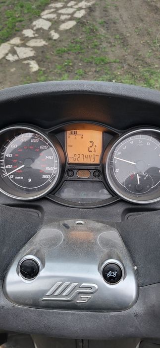 Piaggio mp3 400ie LT an 2010, se conduce cu categoria B