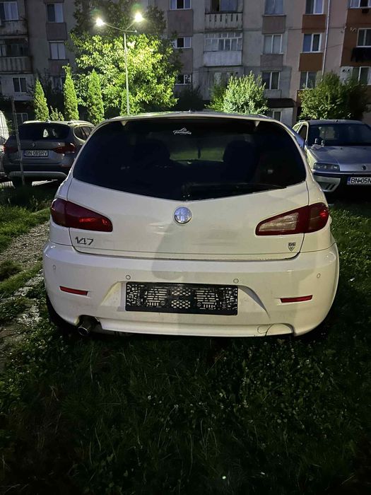Vând Alfa Romeo 147 1.9D