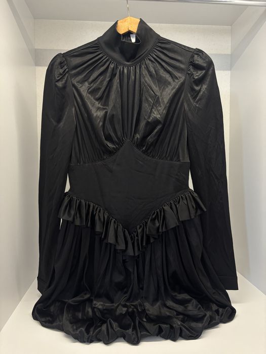 Рокля H&M x Rabanne