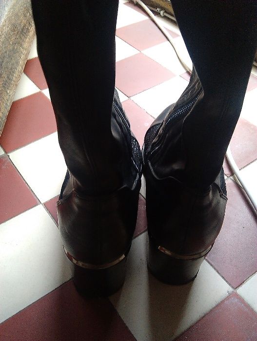 Cizme dama model deosebit marime 38 lungi