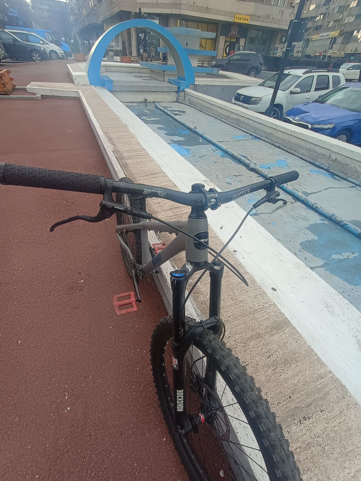 Bicicleta Dirt jumper DMR
