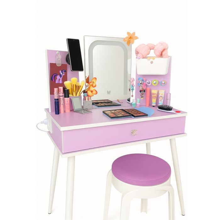 Детский туалетный столик