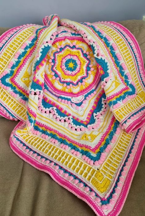 Одеяло мандала плетено на една кука