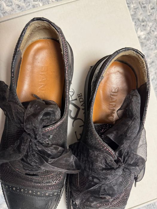 Неизползвани боти, обувки на ток, Nike и други-цена 30 лв на всеки бр.