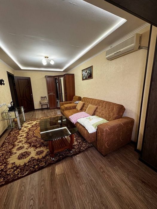 Сдаётся Чиланзар 24 квартал 1 комнатная Грузинка