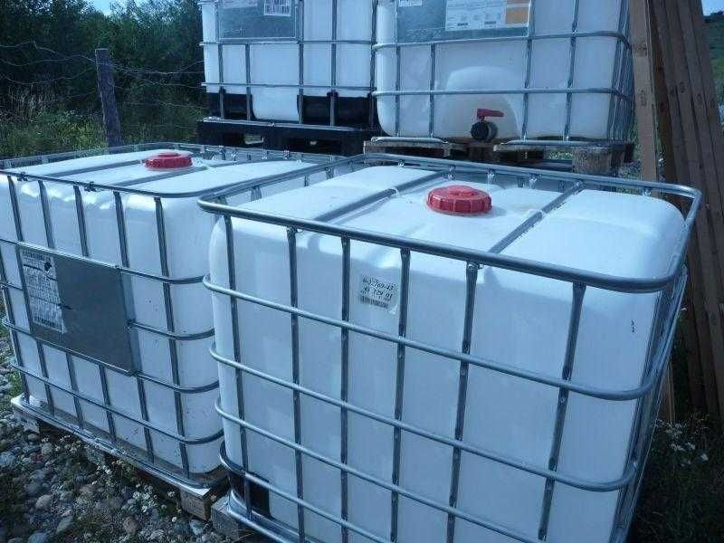 Bazine plastic (1.000 L.) cu suporti metalici