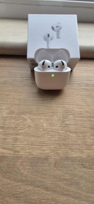 ОРИГИНАЛНИ Apple Airpods 4