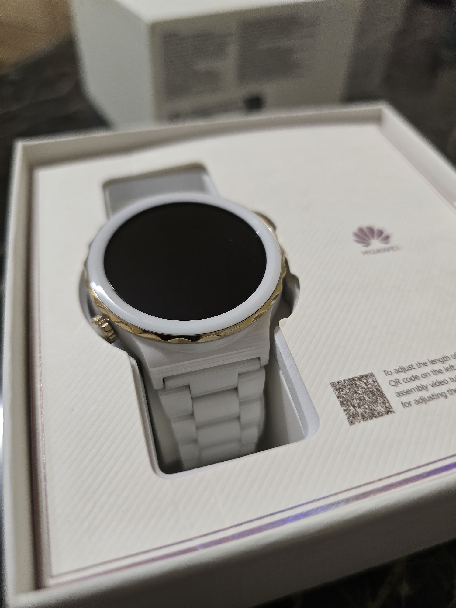 Часовник Huawei watch gt 3 pro ceramic