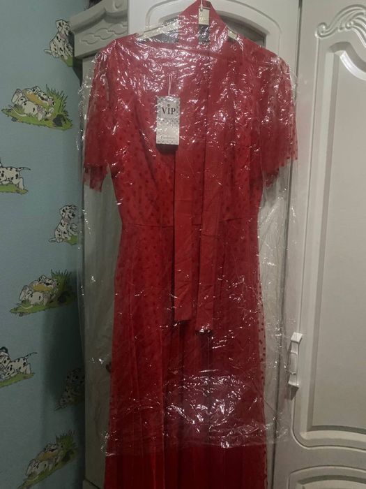 Вечерний платья…