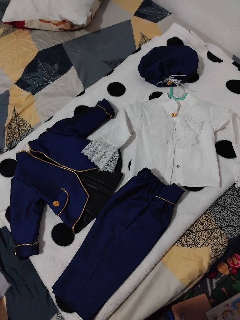Costumas botez impecabil