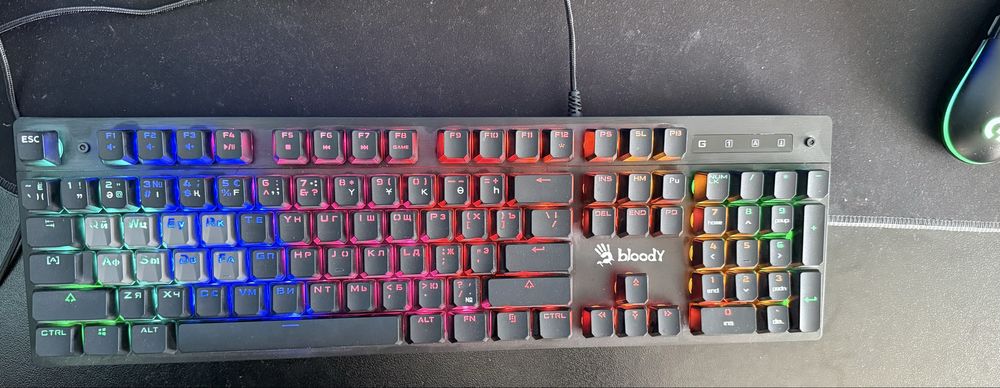 Игравая Клавиатура