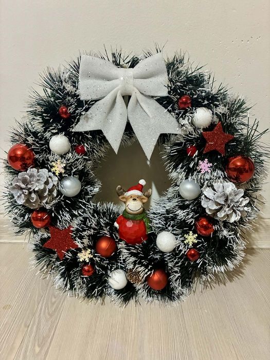 Coronita și ornamente de Craciun