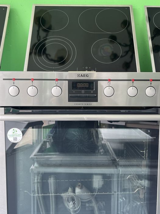 Фурна с плот за вграждане AEG Competence EE3314031M