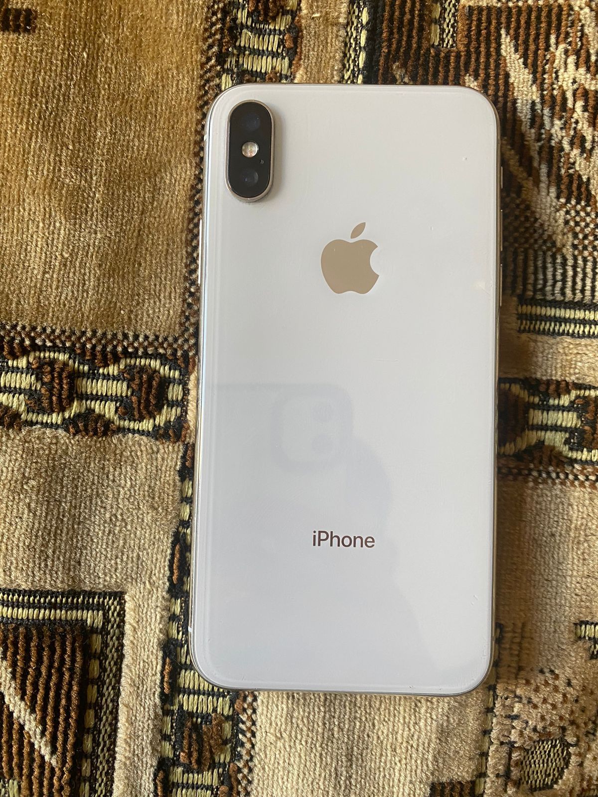 Продам iPhone X 64gb