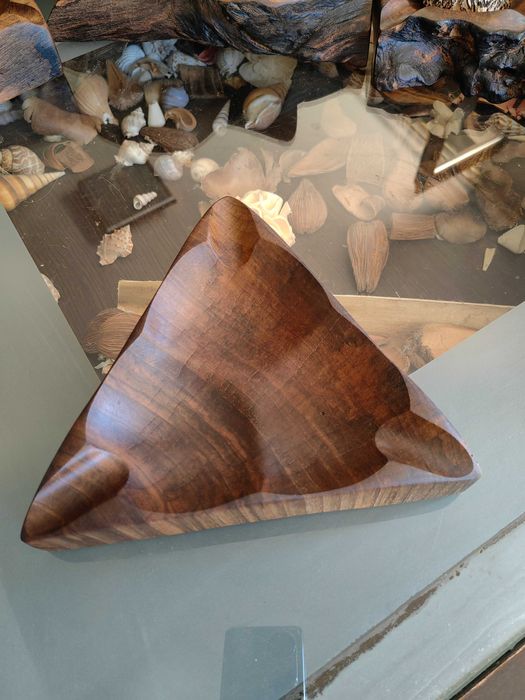 Пепелник за пури