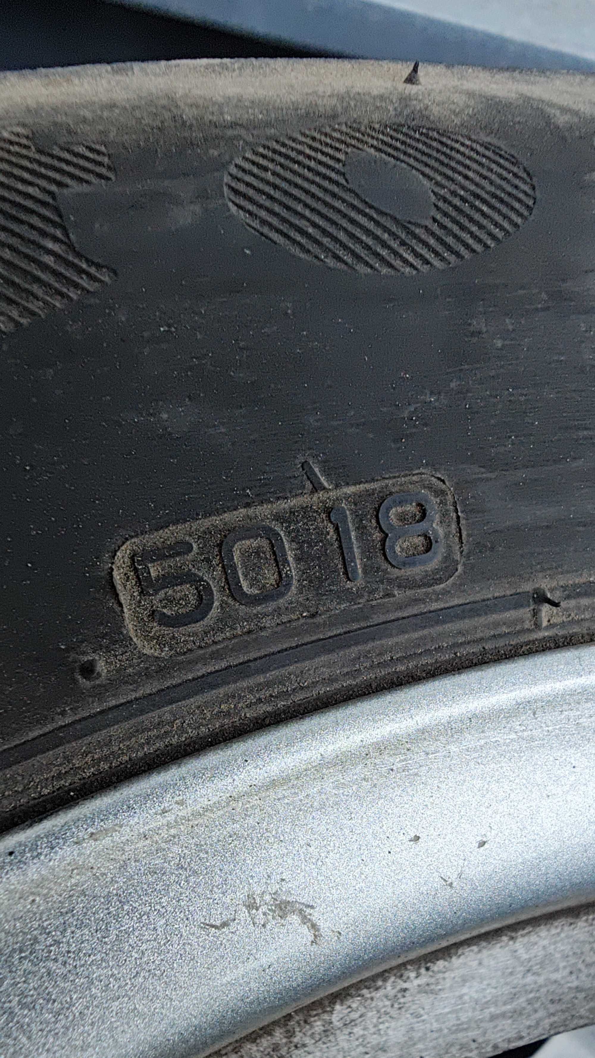Оригинални Джанти с гуми 5x100 VW Beetle  205 55 16 цола 7мм грайфер