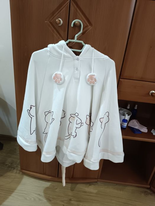 Пончо котика с хвостом