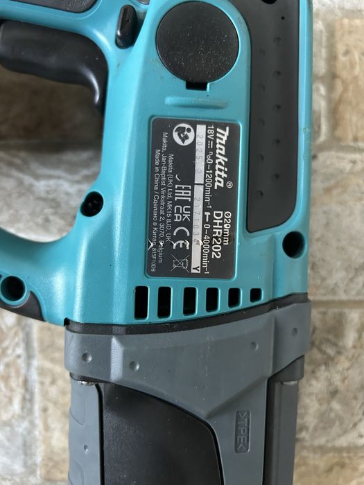 Rotopercutor Makita DHR 202