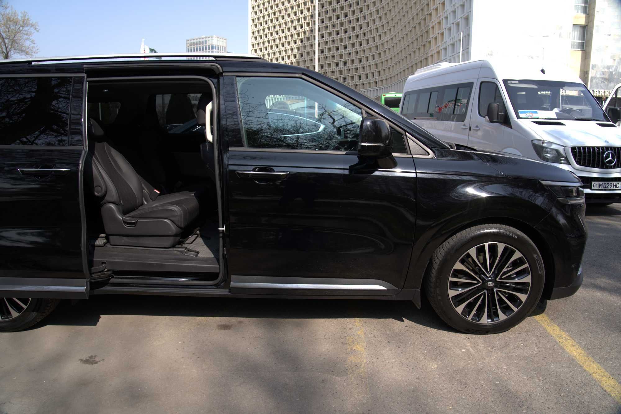 Перевозка и встреча с аэропорта на Kia Carnival для VIP персон