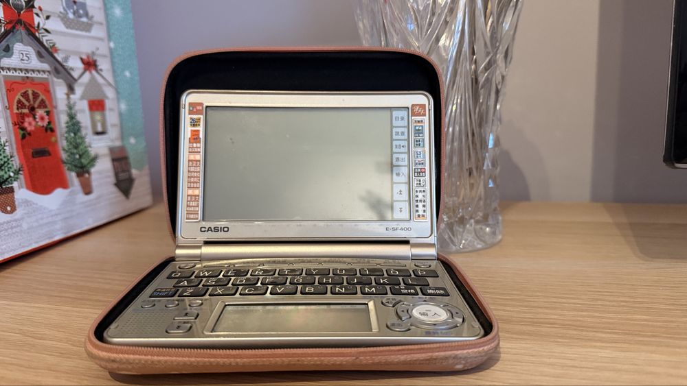Dictionar electronic casio e sf400 japonez englez