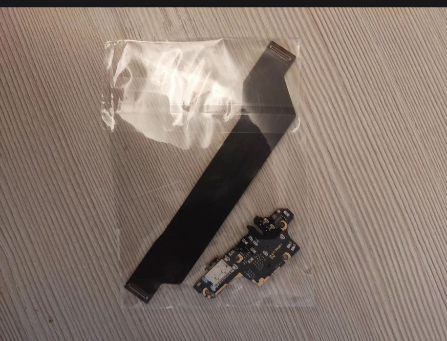 Продаю нижню плату для телефона Poco x3 pro