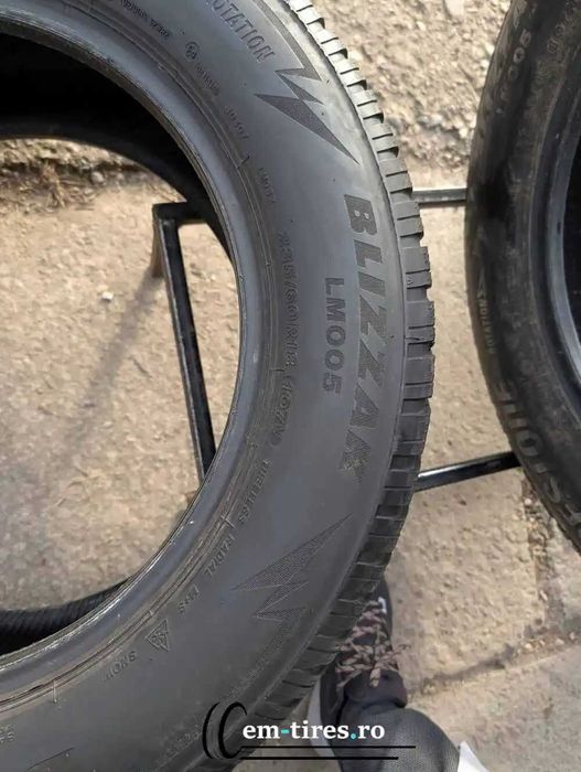 SET 2 Anvelope Iarna 235/60 R18 BRIDGESTONE Blizzak LM005 107V