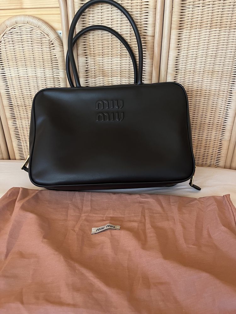Miu miu чанта оригинал