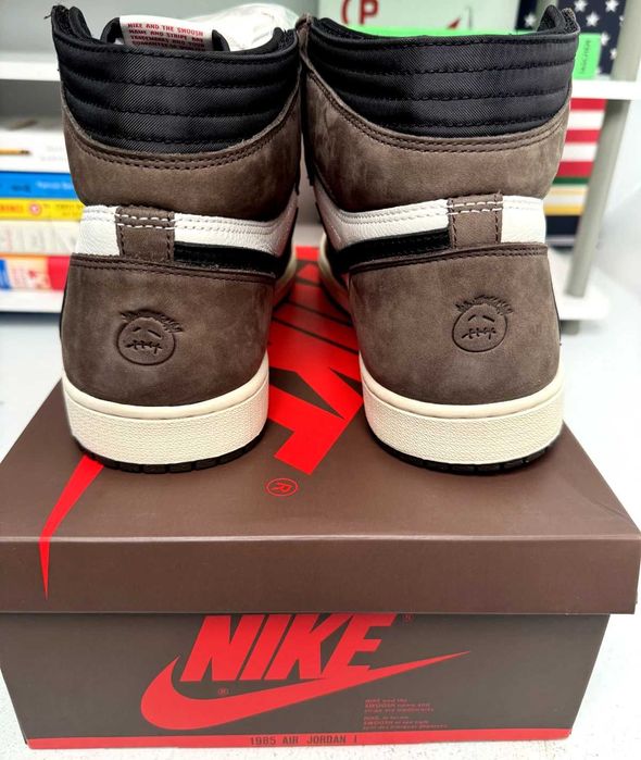 Sneakers Travis Scott Cactus Jack Dark Mocha X Jordan 1 Retro