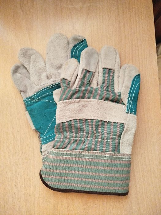 Перчаатки однаразка