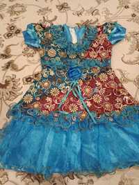 Красивое платье на 2-3 года цена 3000 тенге
