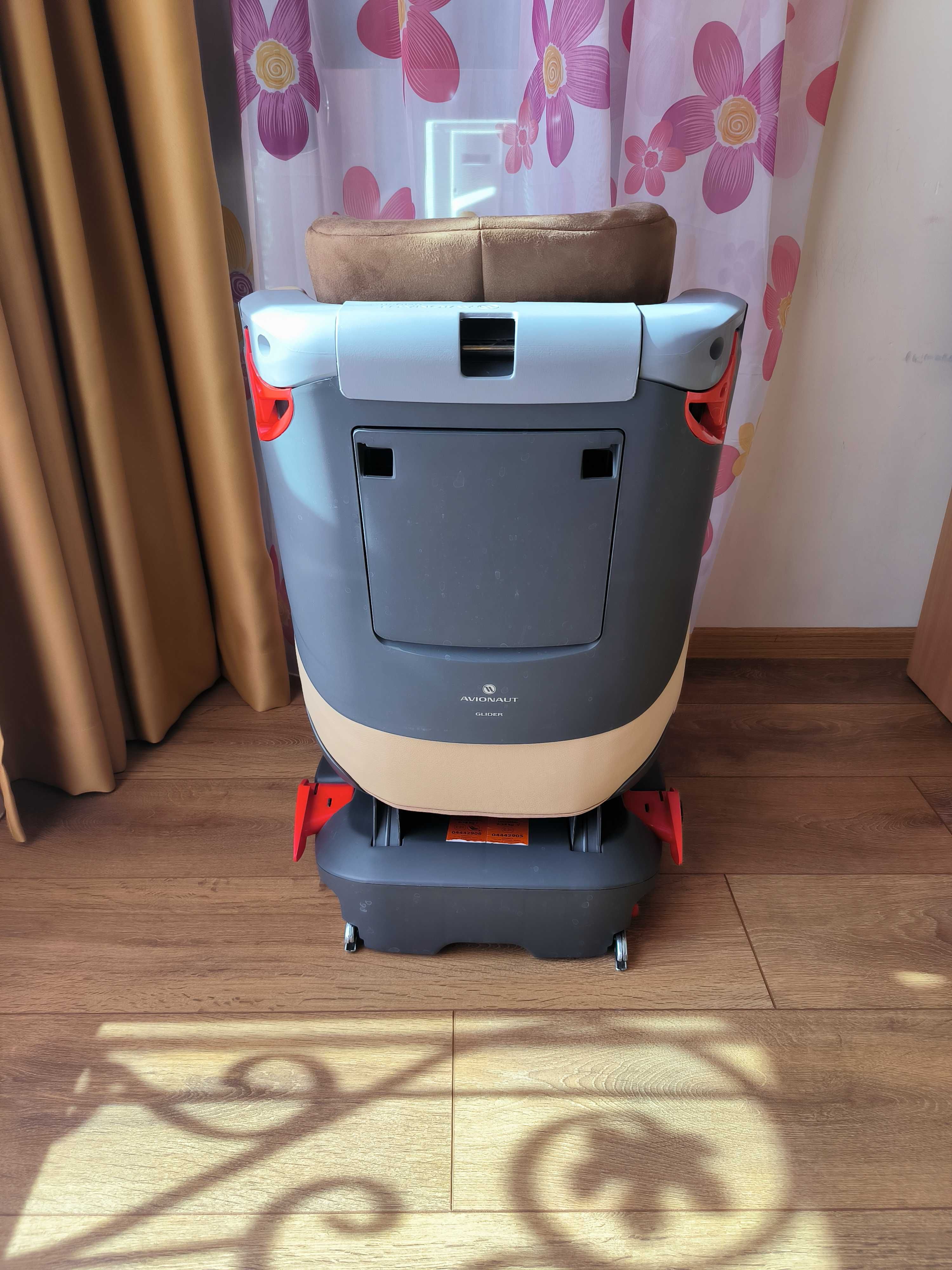 Детско столче за кола Avionaut Glider ISOFIX 9-25kg