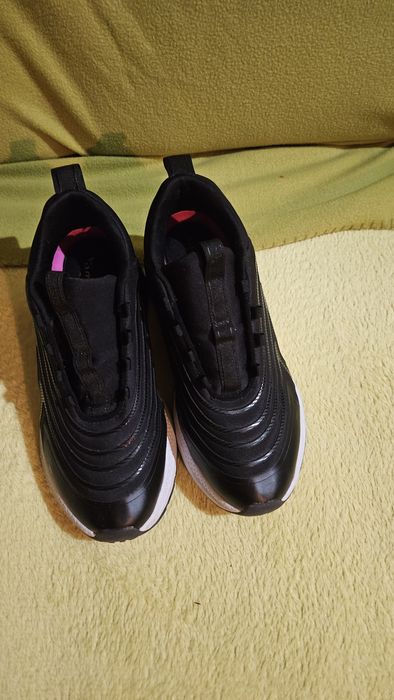 Adidasi damă marimea 38