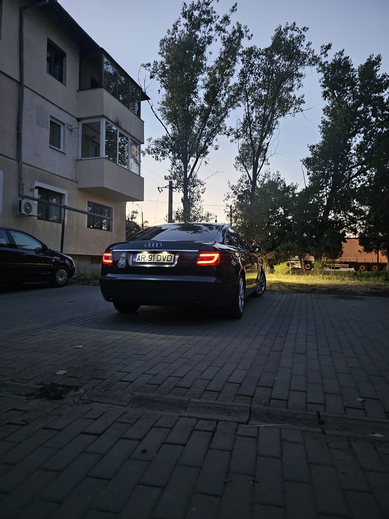 Vand Audi A6 motor 2.7-190 de cai pret 3200 € negociabil