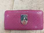 Портфейл на Guess