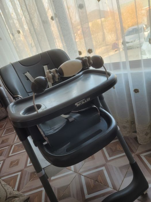 Кормящий _ столик