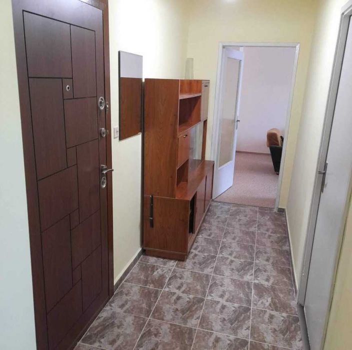 Дава се под наем Тристаен апартамент в Бургас, Славейков - 67 кв.м за 216.75 € - Снимка #3
