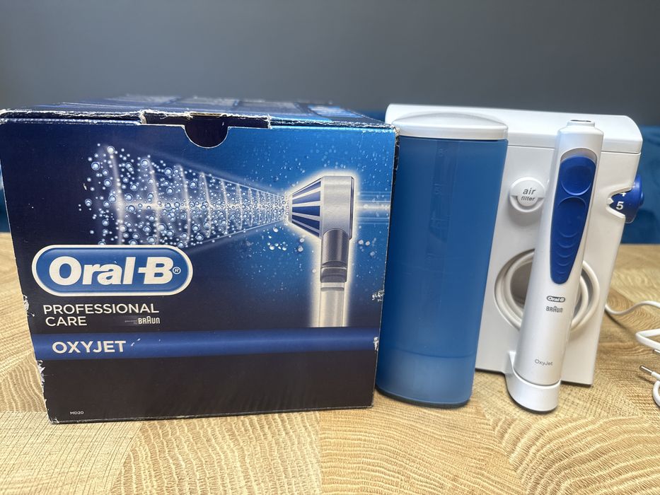 Зъбен деш на Oral-B