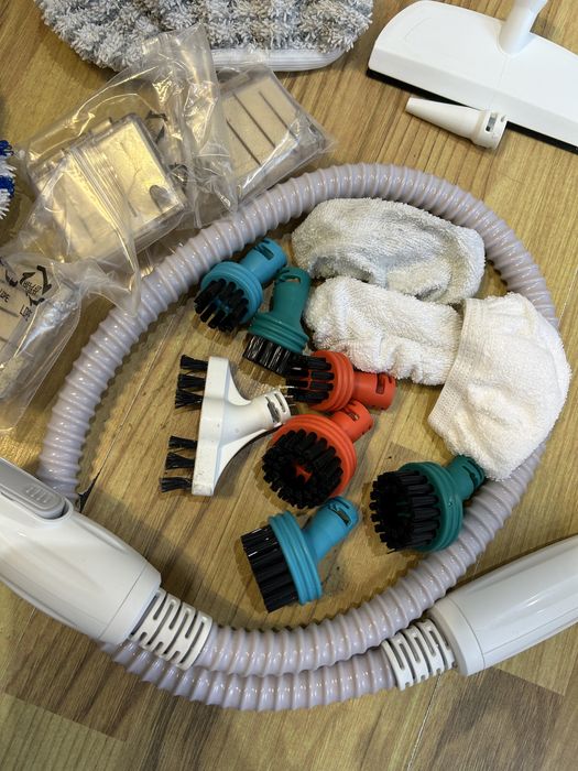 Aspirator vertical cu aburi